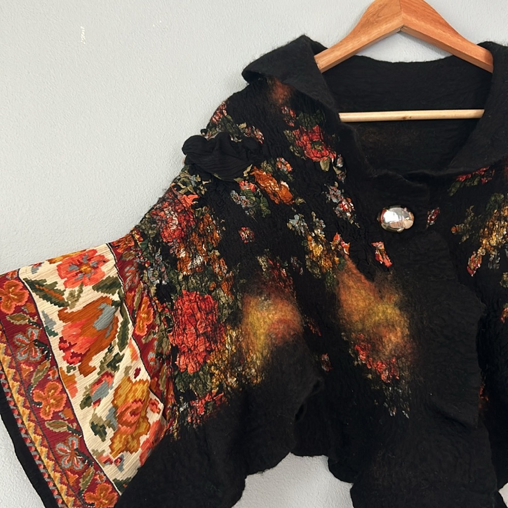 Wool-ology • Handmade Black Boiled Wool & Floral Fabric Shrug / Capelet One Size